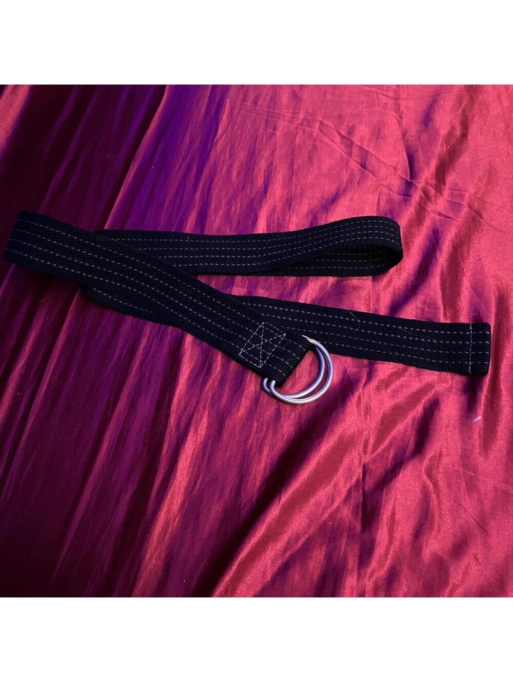 Y2K Black basic belt with white stitching all along it  40w